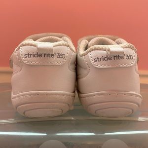 Stride Rite Walk 360